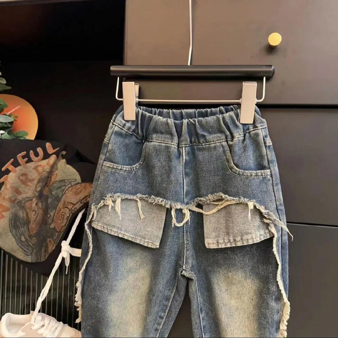 2024 new Kids jeans straight leg casual loose ripped wash boys jeans Girls' pants straight leg casual slacks 2 to 8 years old - Image 3