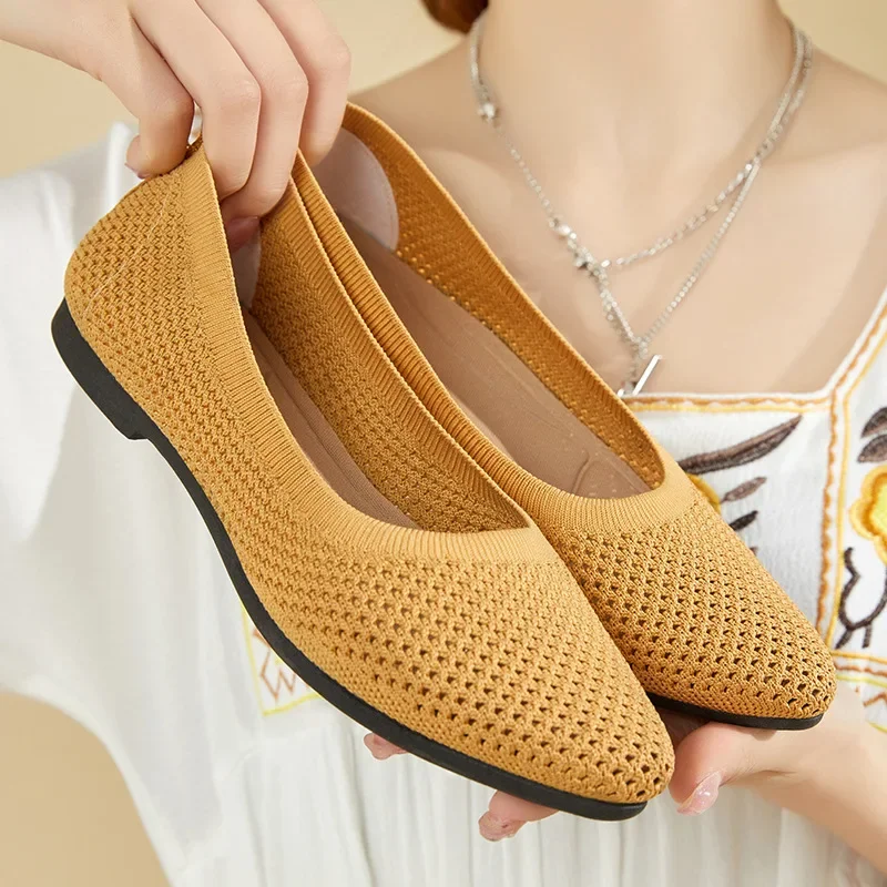 Women's Openwork Knit Shoes 2025 Spring Summer New Soft-Soled Flat Pointed Casual Comfortable Lightweight Loafers for Women - Image 3