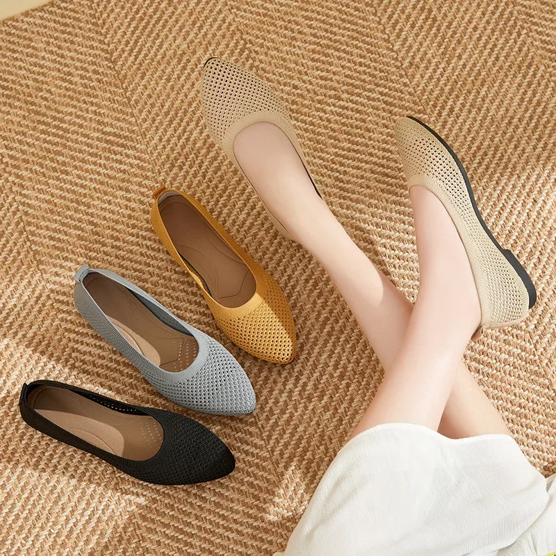 Women's Openwork Knit Shoes 2025 Spring Summer New Soft-Soled Flat Pointed Casual Comfortable Lightweight Loafers for Women - Image 2