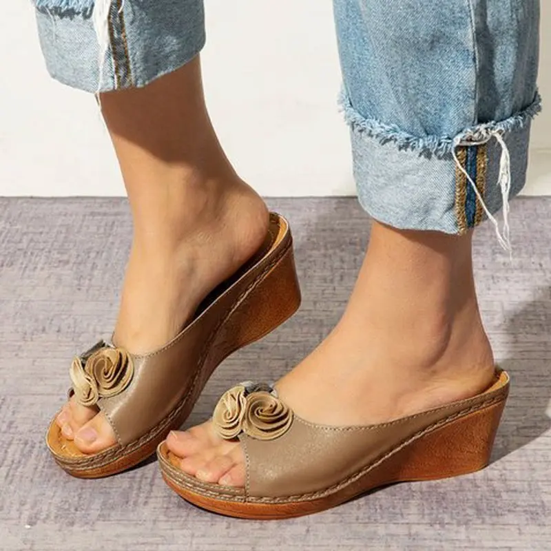 Women New Flower Sandals 2023 Wedge Heels Summer Shoes Women Outdoor Slippers Female Soft Bottom Heeled Sandals Summer Footwear - Image 2