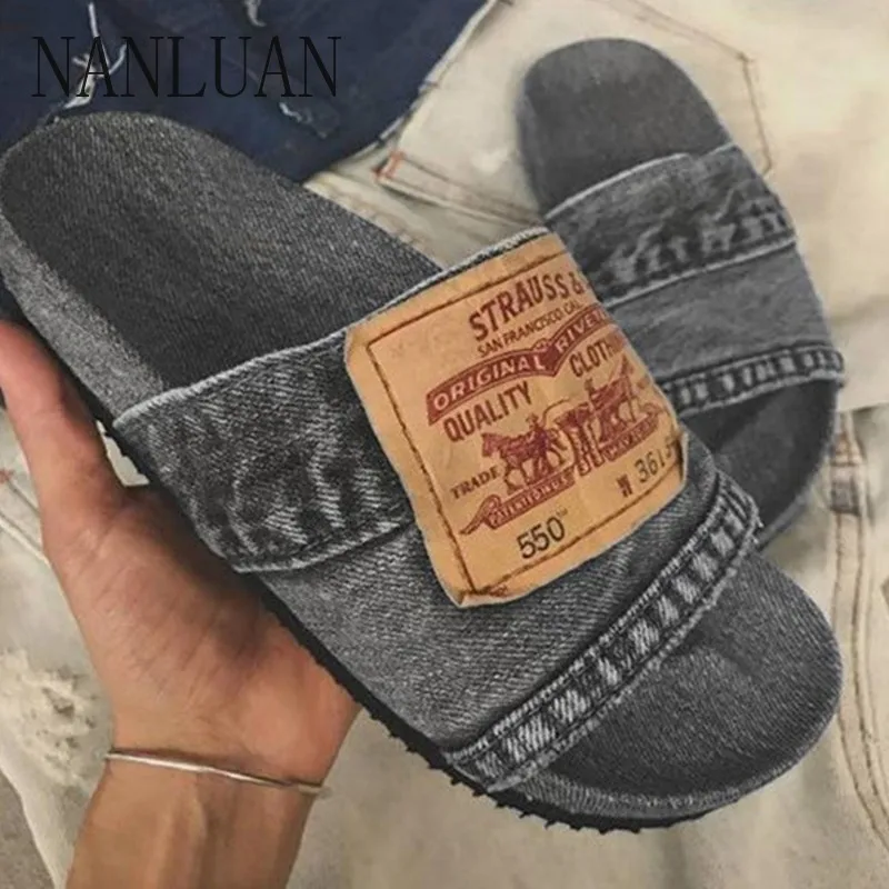 2024 Boutique Summer Women's Slippers New High Quality Thick-soled Women's Shoes Fashion Trend Non-slip Casual Sandals - Image 4