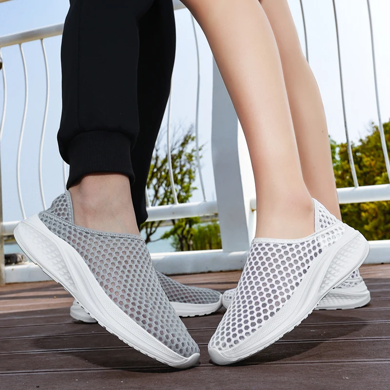 Women Men Summer Mesh Shoes Men's Sneakers Breathable Lightweight Running Shoes Slip on Outdoor Women's Sports Tennis Shoes - Image 4
